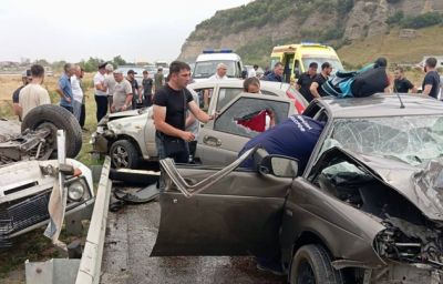 Три человека погибли в массовом ДТП в Кабардино-Балкарии