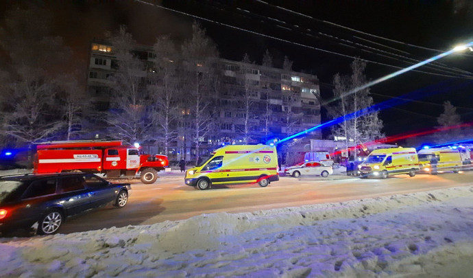 Пожар в многоквартирном доме в Сыктывкаре ликвидирован