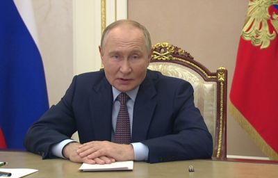 Путин предложил продумать меры для повышения культуры речи в РФ