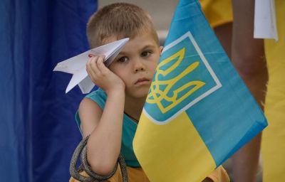 На Украине вышел учебник с картой без Крыма, но это заметили, его перепечатают