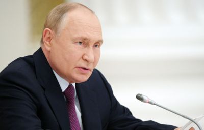 Путин: политика в области русского языка должна быть мягкой и естественной