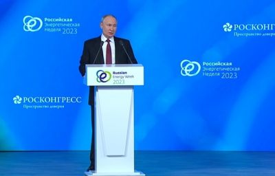 Путин: ТЭК переживает глубинные изменения