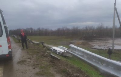 Шестилетняя девочка погибла в ДТП в Краснодаре на глазах у матери