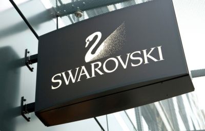 Ювелирная компания Swarovski полностью свернула бизнес в России