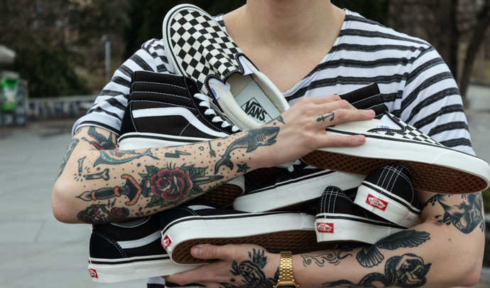 Владелец Vans займется в России оптовыми поставками