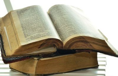 После Корана в Швеции сожгут Тору и Библию