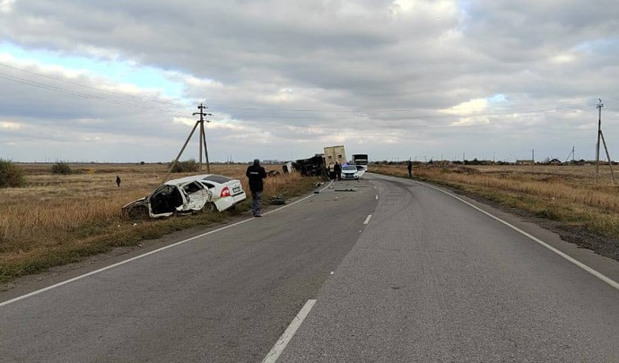 Ребенок погиб в тройном ДТП в Астраханской области