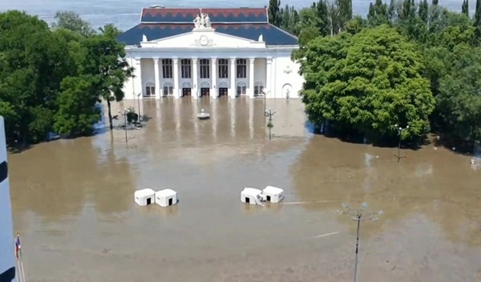 Уровень воды в Новой Каховке начал спадать