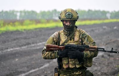 Песков: Россия не намерена корректировать цели СВО