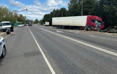 Мужчина погиб в ДТП с фурой в Тульской области