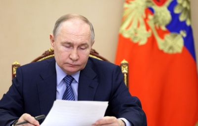 Путин пообещал устранить разрыв в зарплатах бюджетников в разных регионах РФ