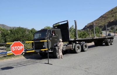 Армянские силовики сообщают об обстреле аэропорта азербайджанской стороной