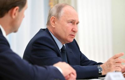 Владимир Путин поздравил спортсменов и физкультурников страны